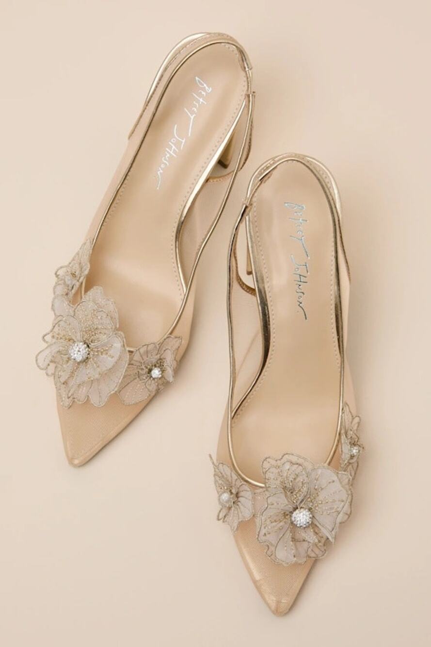 NWOT Betsey Johnson Petra Gold Mesh Satin Floral Rhinestone Slingback Pumps 7.5